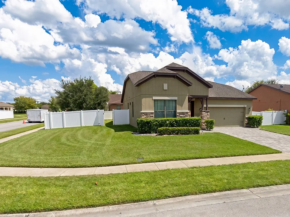 3117 Harris Park Way