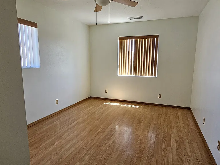 8475 Selma Ln — Photo 13