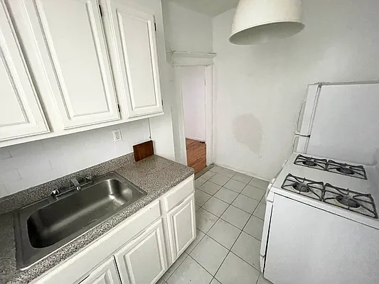 Rented by Pear NYC LLC | media 32