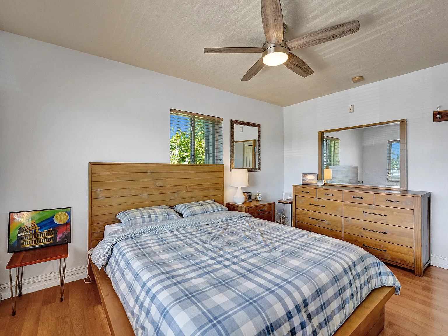 2 bed, 1.0 bath, 837 sqft, $1,800 — Photo 3