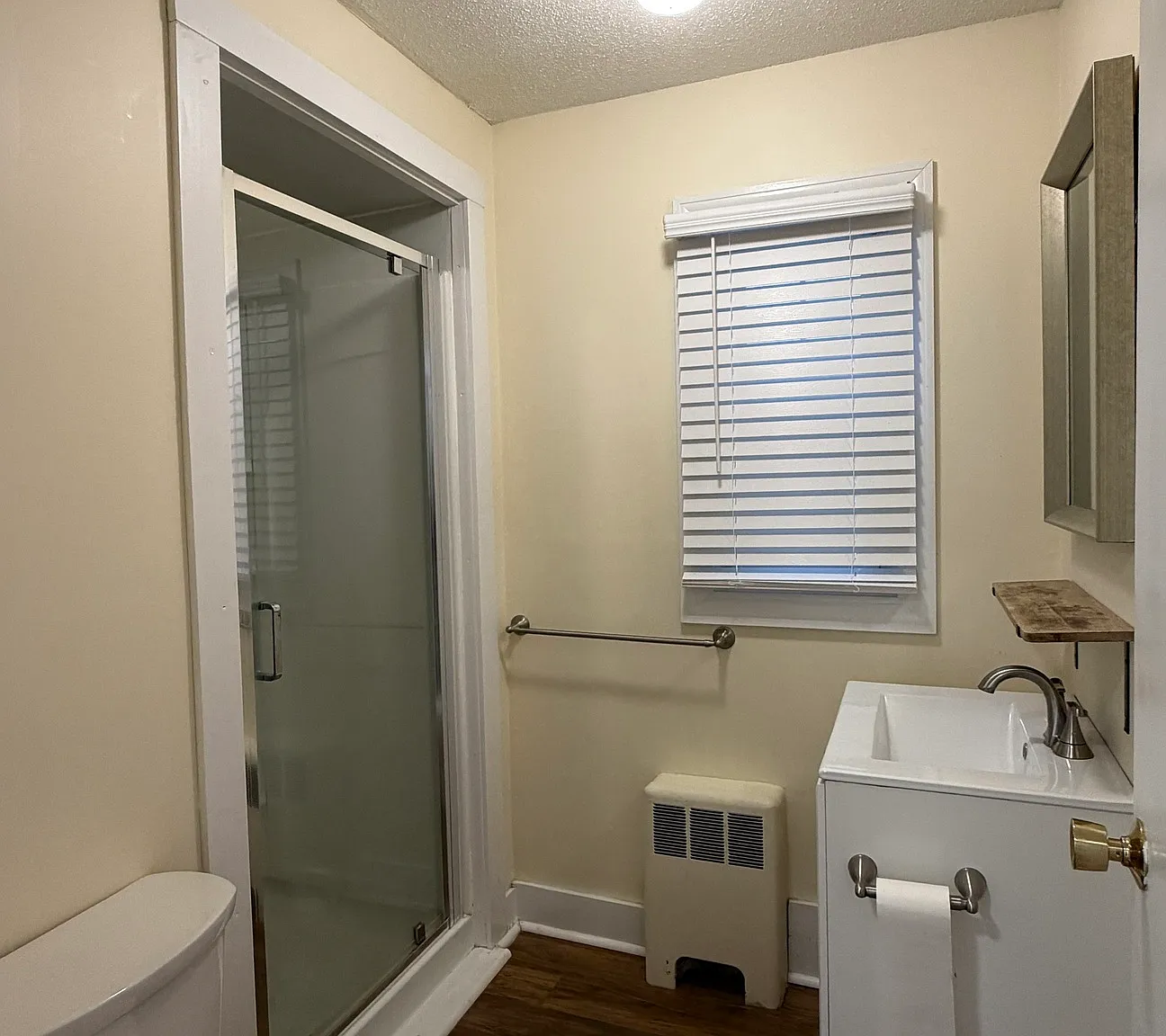 1 bed, 1.0 bath, 2496 sqft, $1,500 — Photo 4