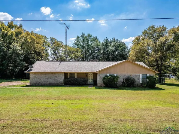 147 County Road 1128, Daingerfield, TX 75638