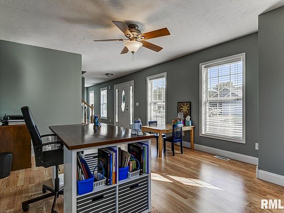 4th image of 225 Parkview Dr