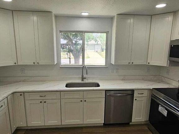 2nd image of 10842 SW 90th Ct