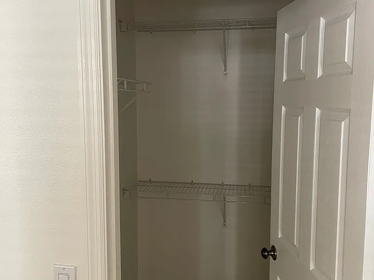 3rd Bed Closet