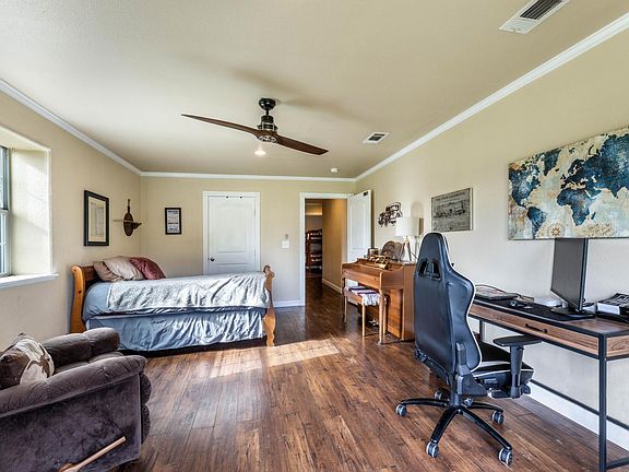 4th image of 8816 County Road 3609