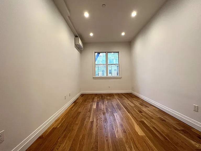 315 W 103rd St #3B — Photo 12