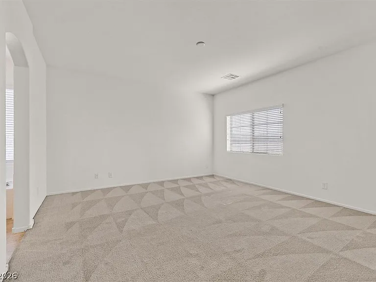 9599 Vega Carpio Ave — Photo 13