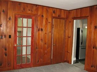 5725 White Oak Dr, Winston Salem, NC 27105