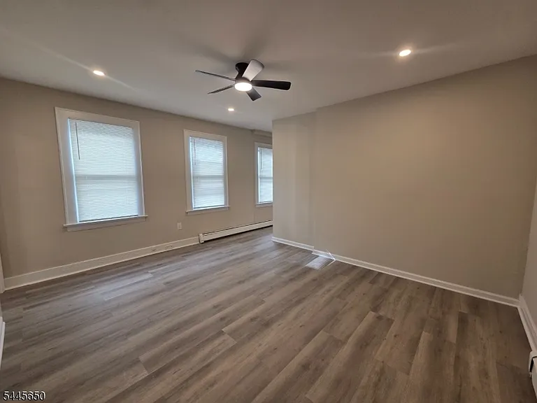 323 William St #1 — Photo 6