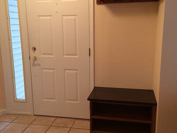 3rd image of 31 Pinehollow Dr