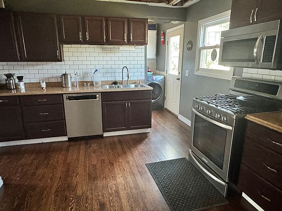 4th image of 13468 Frederick St