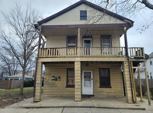 3512 Adams St, Bellwood, IL 60104
