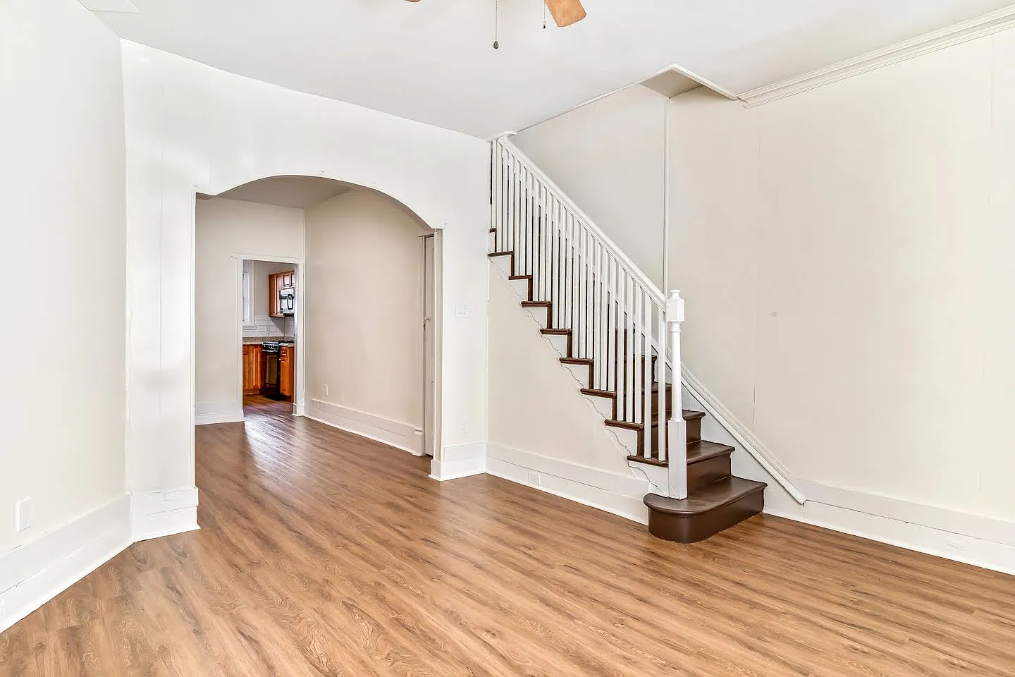 3 bed, 1192 sqft, $1,349 — Photo 2