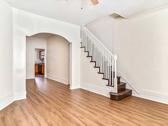 2nd image of 4808 N Franklin St #1