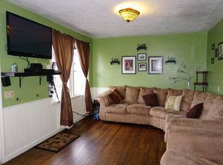 729 Westmoreland Dr, Charleston, WV 25302