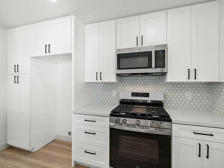 22311 Caminito Arroyo Seco #C — Photo 4