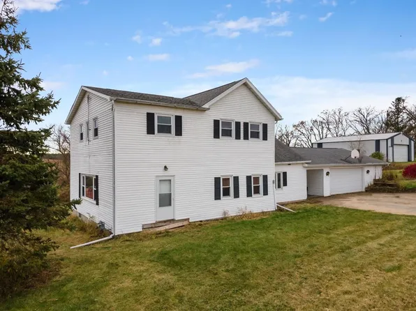 3883 County Road CH, Dodgeville, WI 53533
