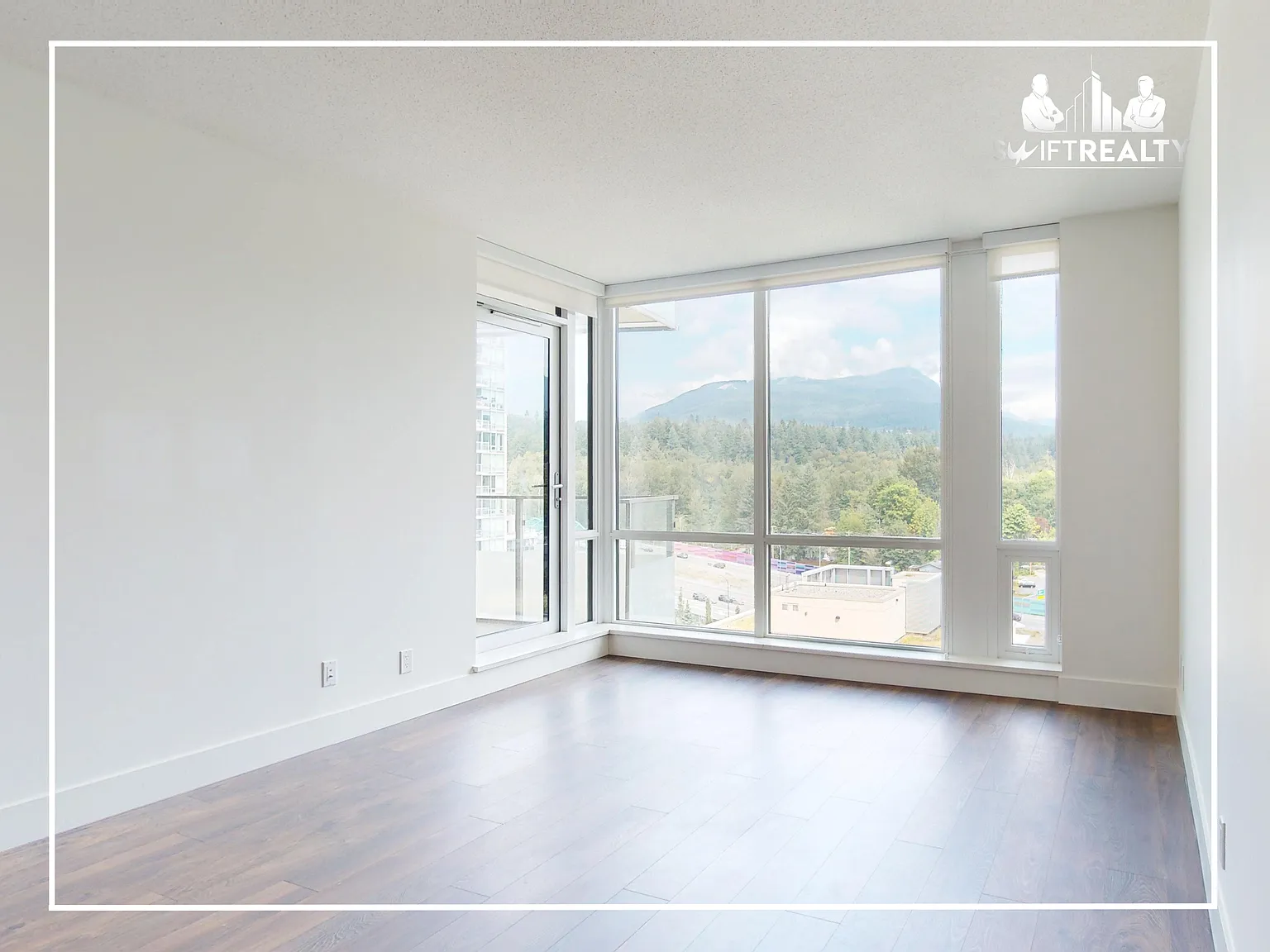 Stunning 1 Bed 1 Bath condo in North Vancouver — Photo 3