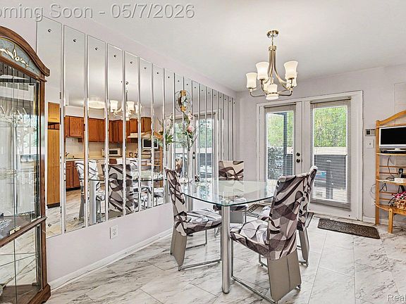 4th image of 3120 N Summers Rd