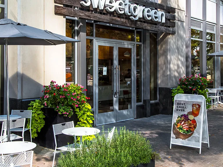 Neighborhood Dining including Sweetgreen.