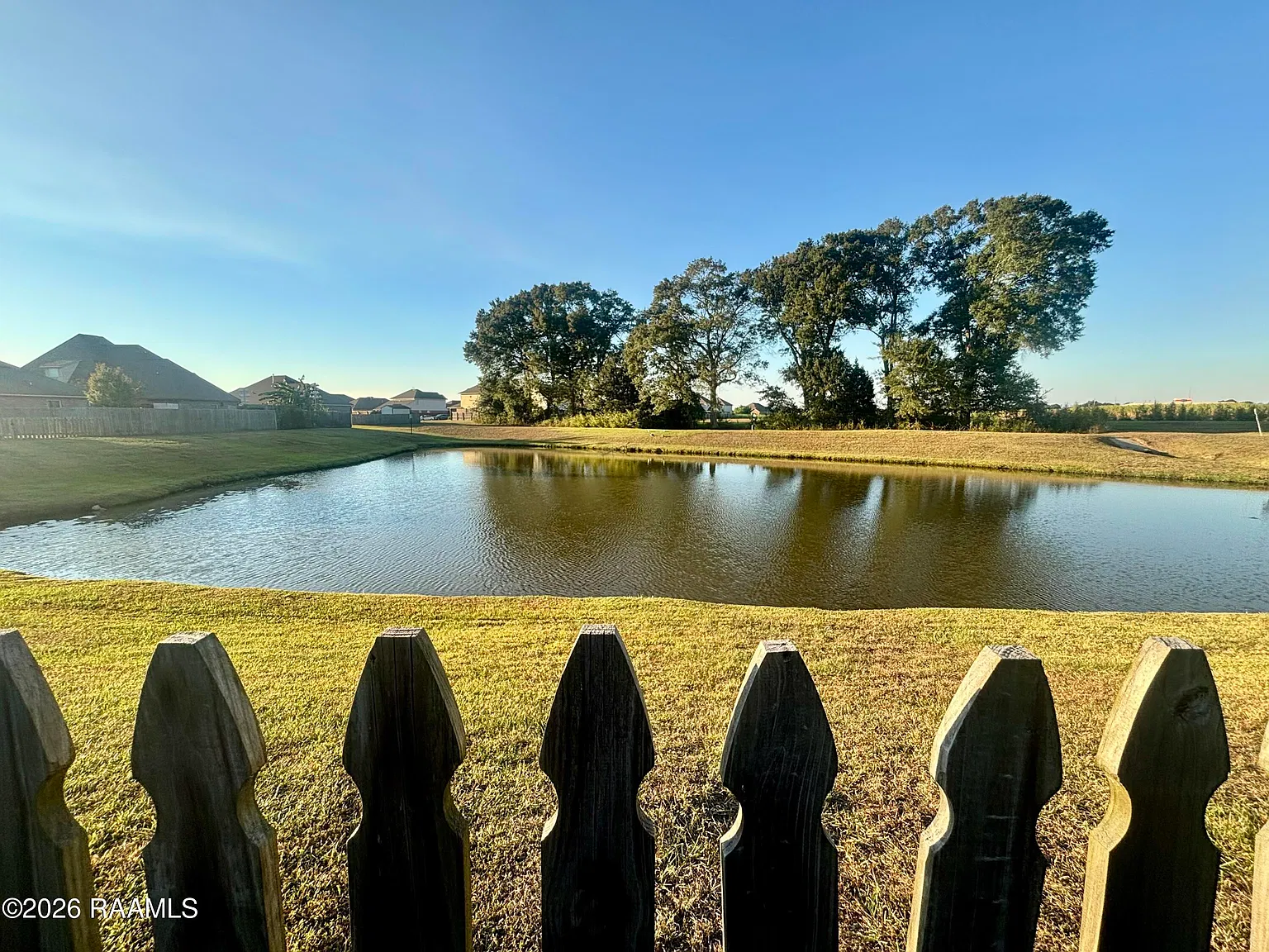 4 bed, 2.5 bath, 1851 sqft, $2,100 — Photo 4