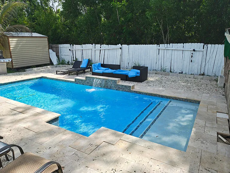 376 SW Tulip Blvd — Photo 13