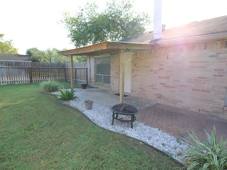 24002 Silversmith Ln — Photo 5