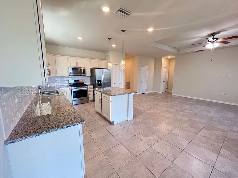 43023 Canon Ct — Photo 31