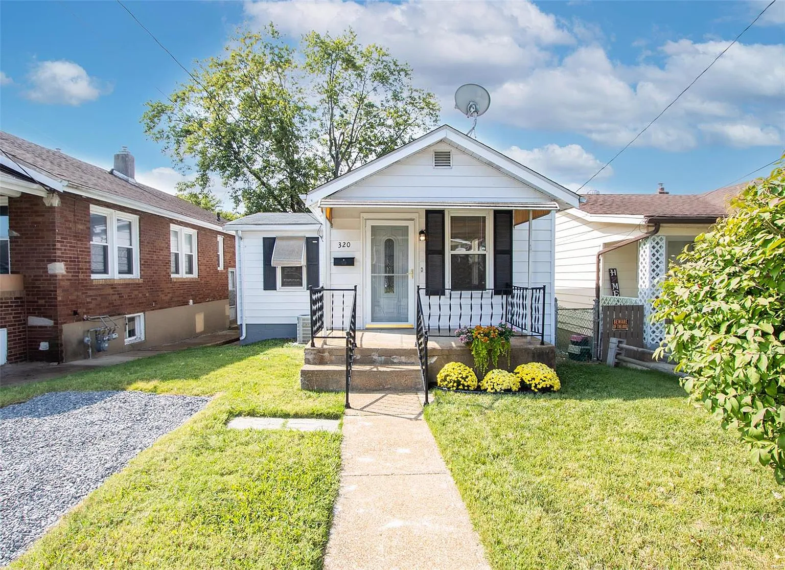 320 Forbes Ave photo 1