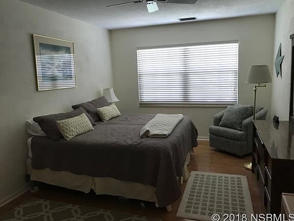 5th image of 3800 Saxon Dr APT 40C