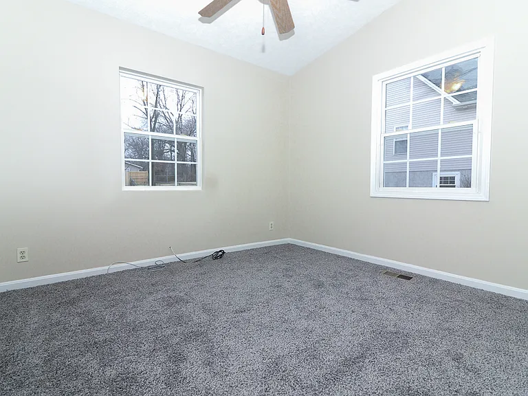 407 Knox Ave — Photo 14