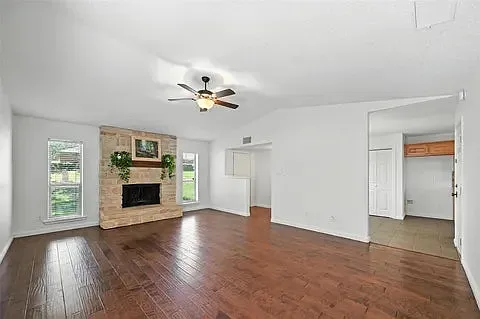 2733 E Wentwood Dr — Photo 10