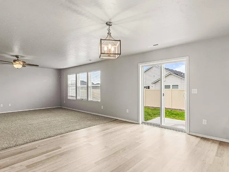 16888 Courtney Way — Photo 9
