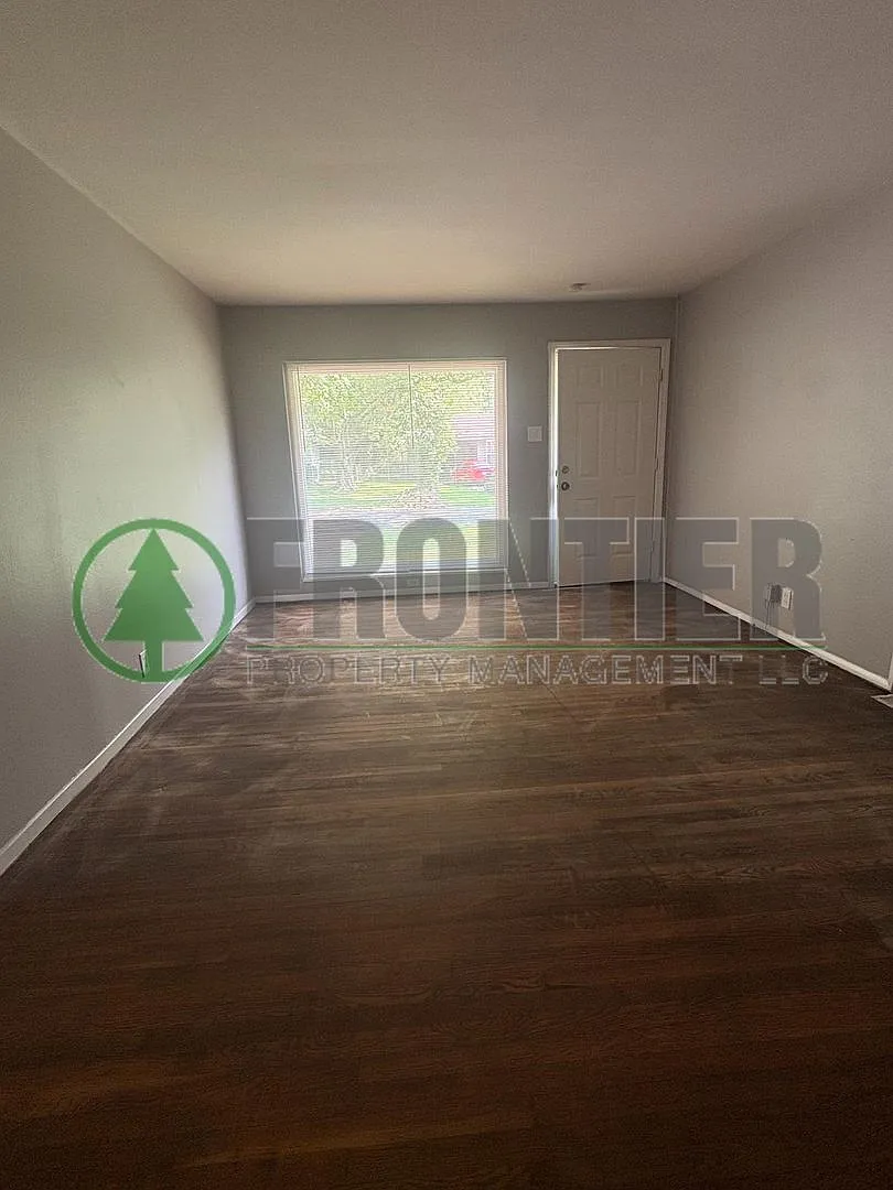 Ready now! 159 Ben Nevis Rd., St. Louis, MO 63137 — Photo 3