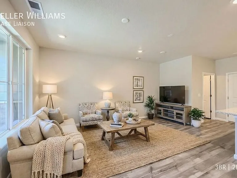 477 Millwall Cir — Photo 15