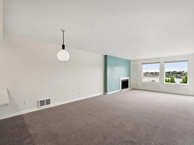 2401 8th Ave N #102 — Photo 8