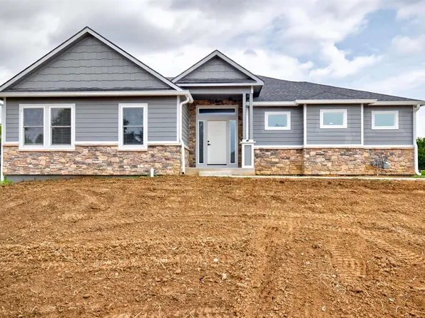 5005 NW Derby Dr, Topeka, KS 66618