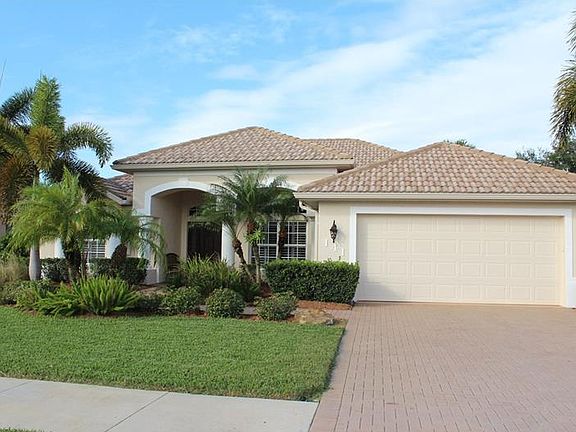 2nd image of 141 Wading Bird Dr