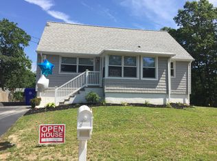 876 Lynnwood Ave, Brick, NJ 08723