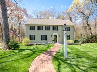 21 Stagecoach Rd, Hingham, MA 02043