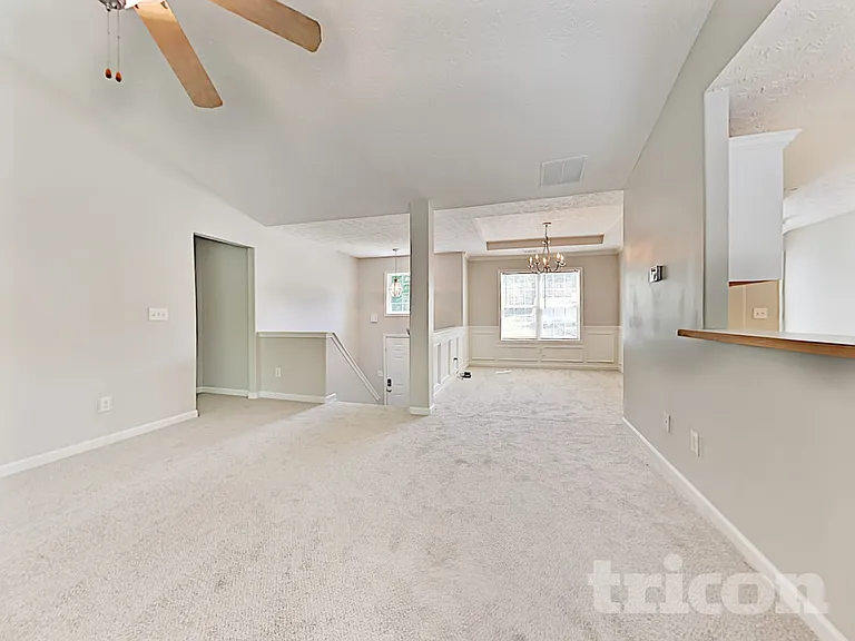 460 Vinemont Rdg — Photo 5