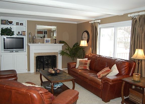 3rd image of 5903 N Old Orchard Dr
