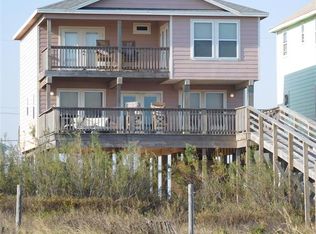 4715 Bluewater Dr, Freeport, TX 77541