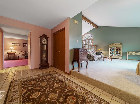 3rd image of 18901 Parkway Ln