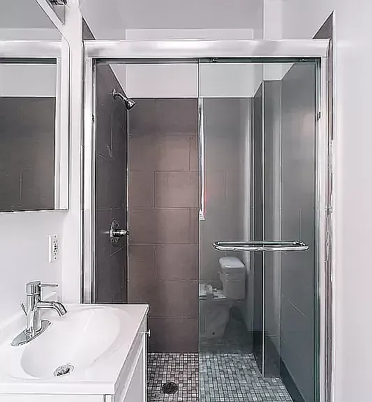 2 Bank St #17 — Photo 4