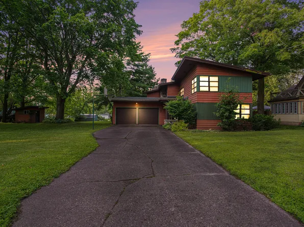423 W Slosson Ave, Reed City, MI 49677