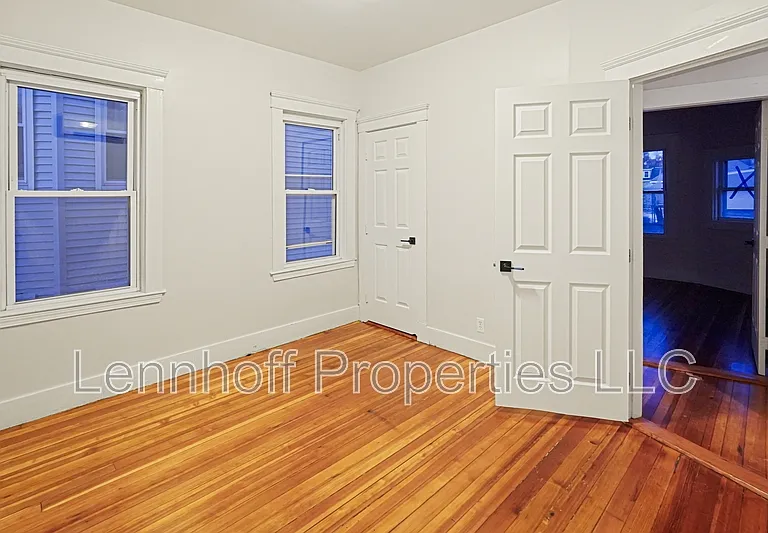 28 Clark St #1 — Photo 7