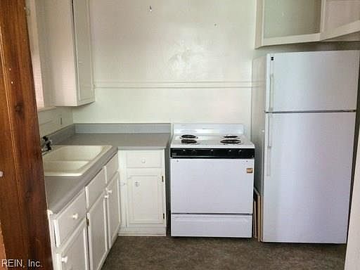 2nd image of 318 34th St #A