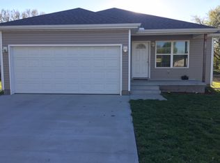 505 N Labette St, Frontenac, KS 66763
